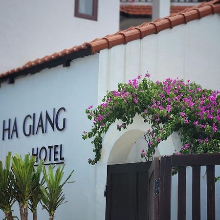 Anio Ha Giang Hotel Buitenkant foto